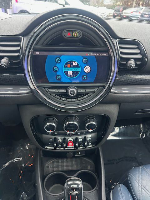 2020 MINI Cooper Image 17