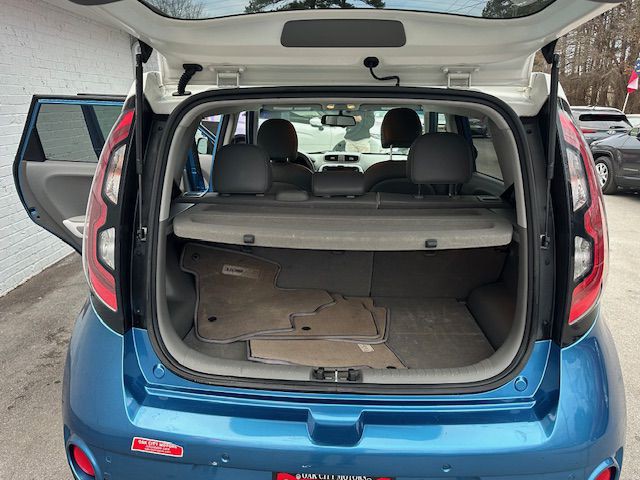 2017 Kia Soul Image 13
