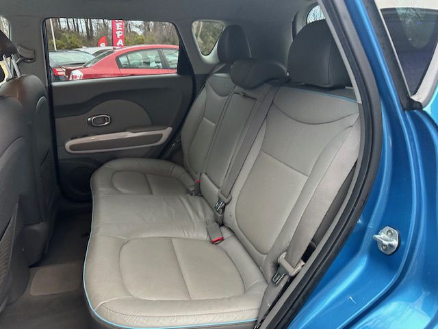 2017 Kia Soul Image 14