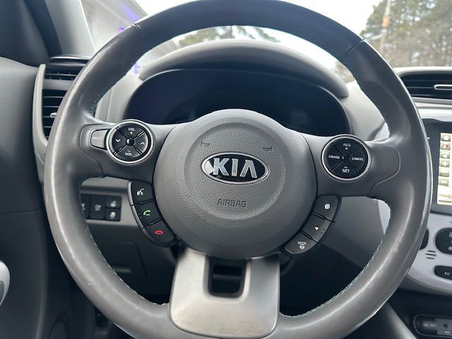2017 Kia Soul Image 19