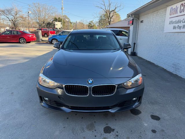 2013 BMW 3 Series Image 3