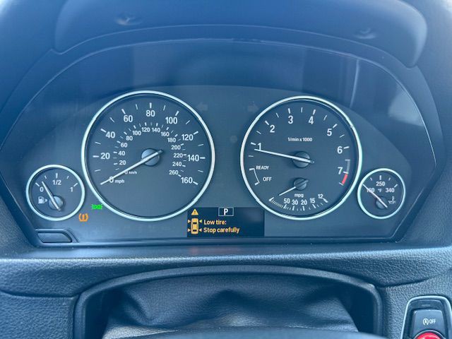 2013 BMW 3 Series Image 18