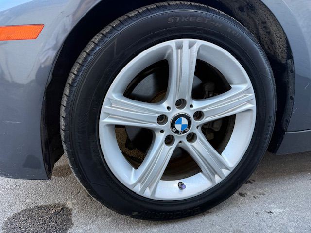 2013 BMW 3 Series Image 20