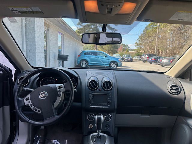 2013 Nissan Rogue Image 16