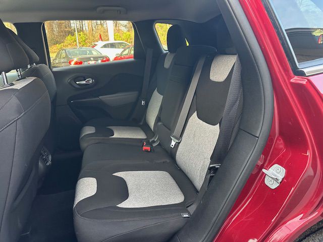 2014 Jeep Cherokee Image 13