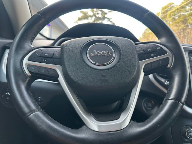 2014 Jeep Cherokee Image 18