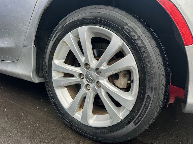 2016 Chrysler 200 Image 21