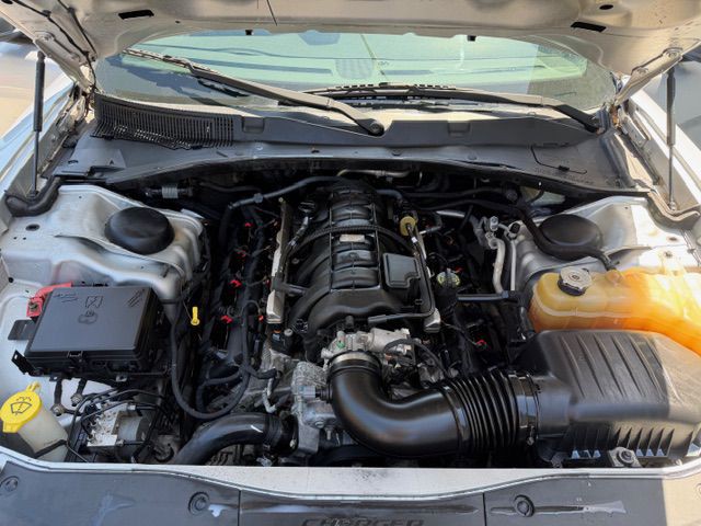 2017 Dodge Charger Image 8