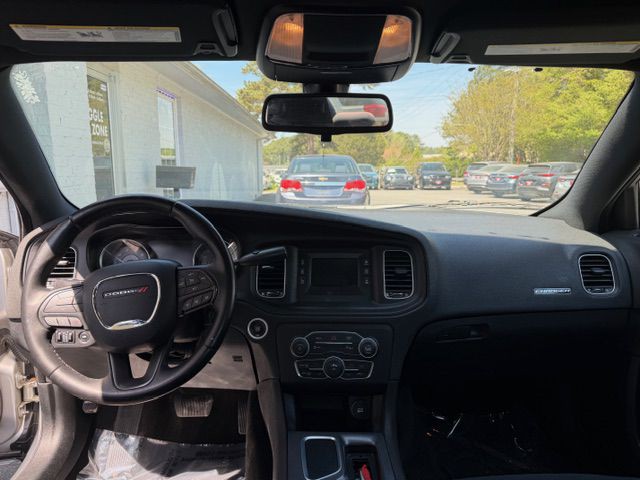 2017 Dodge Charger Image 16