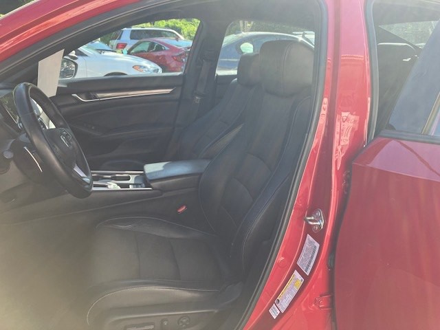 2018 Honda Accord Image 14