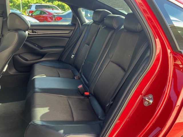 2018 Honda Accord Image 15