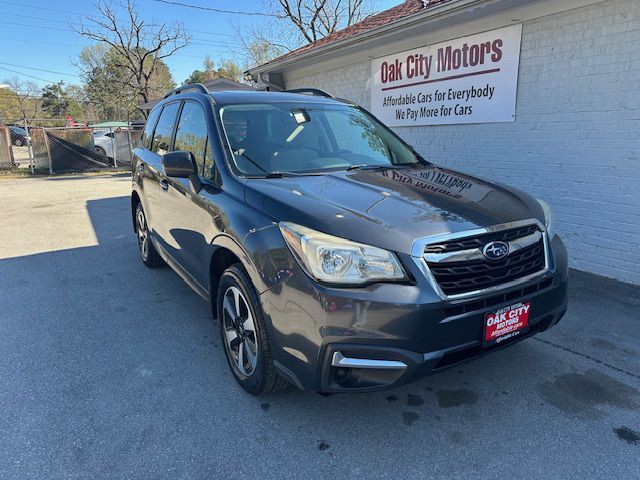 2017 Subaru Forester Image 1