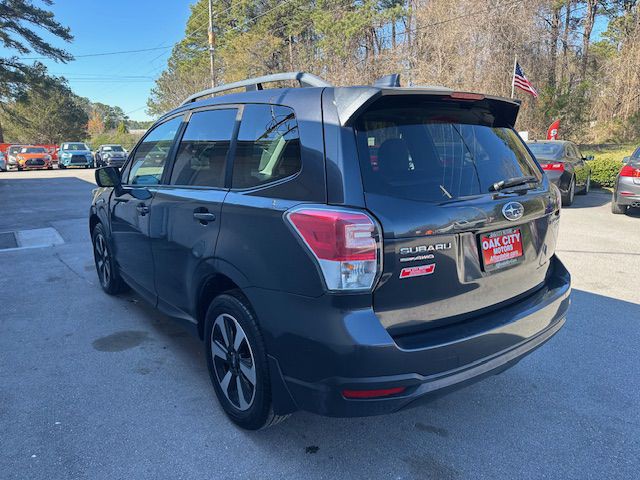 2017 Subaru Forester Image 7