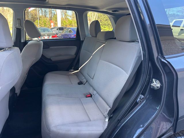 2017 Subaru Forester Image 14