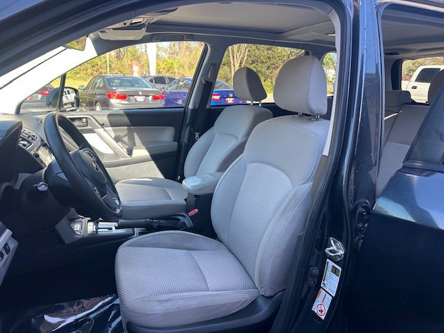 2017 Subaru Forester Image 15