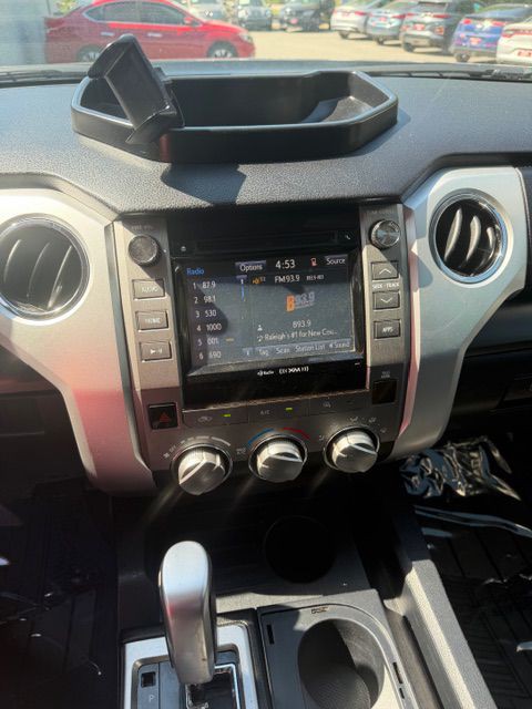 2019 Toyota Tundra Image 17