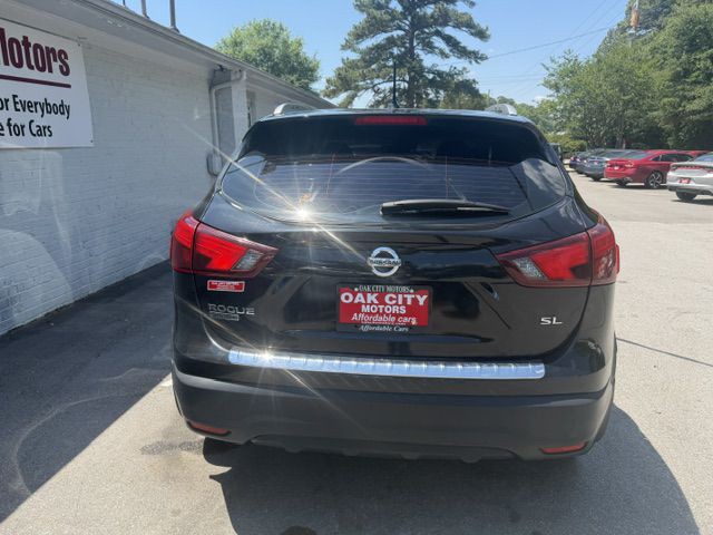 2018 Nissan Rogue Image 6