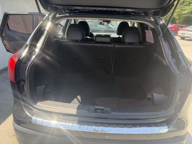 2018 Nissan Rogue Image 13