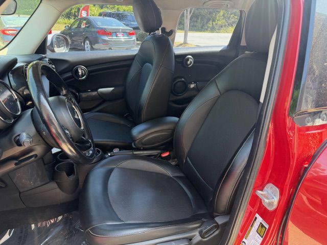 2018 MINI Cooper Image 15