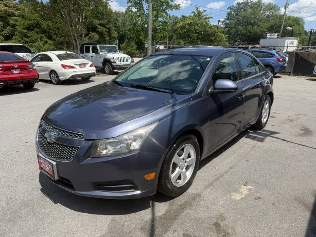 2014 Chevrolet Cruze Image 2