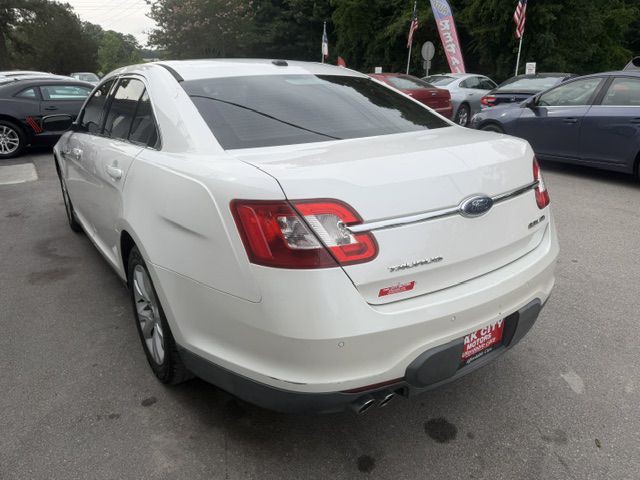 2010 Ford Taurus Image 7