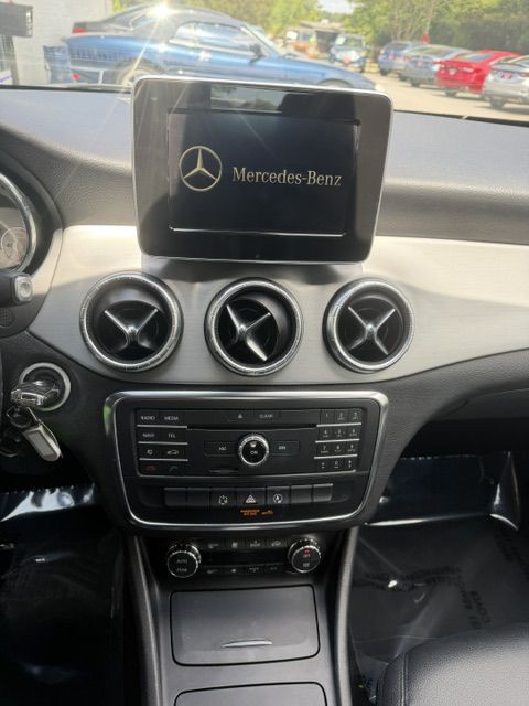 2015 Mercedes-Benz CLA-Class Image 17