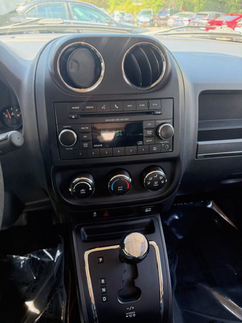 2015 Jeep Patriot Image 16