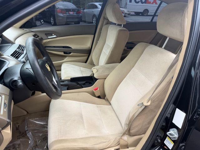 2010 Honda Accord Image 15