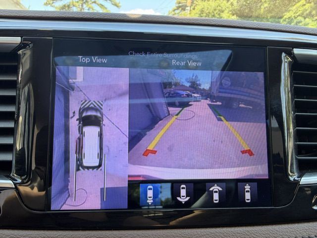 2017 Chrysler Pacifica Image 25