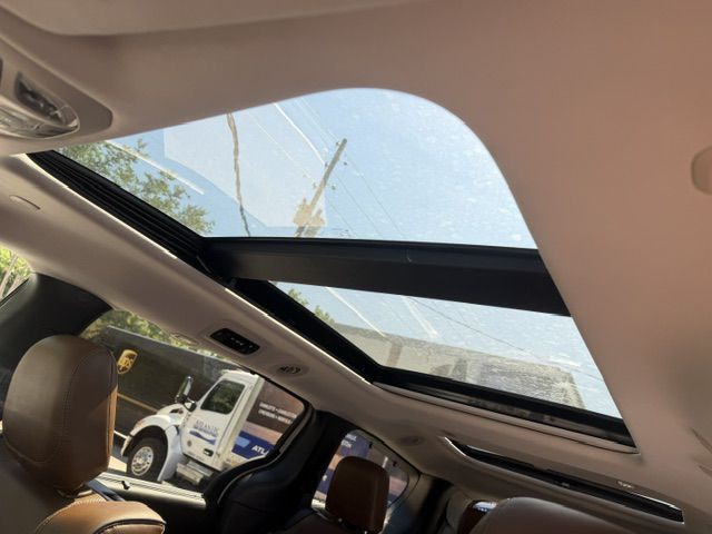 2017 Chrysler Pacifica Image 27