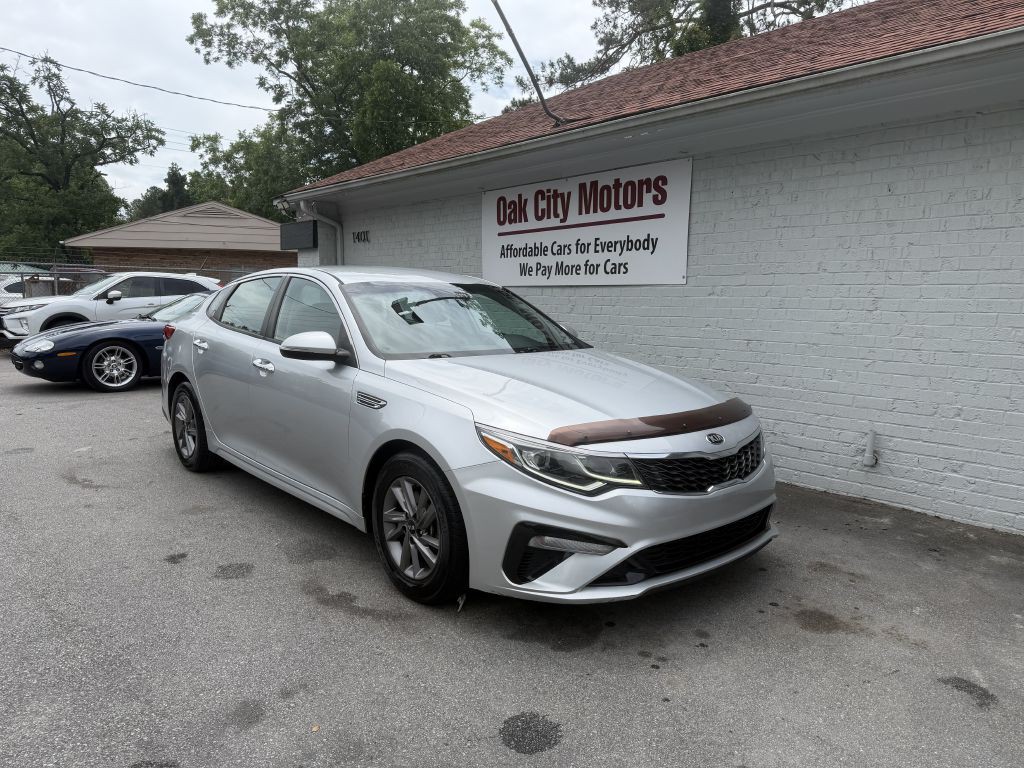 2020 Kia Optima Image 1