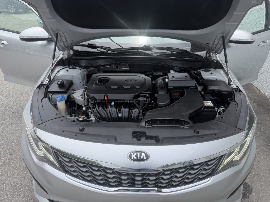 2020 Kia Optima Image 5