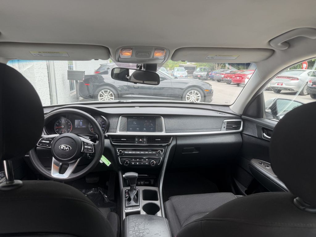 2020 Kia Optima Image 6