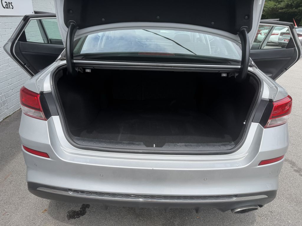 2020 Kia Optima Image 10