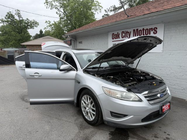 2011 Ford Taurus Image 8