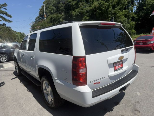 2012 Chevrolet Suburban Image 6
