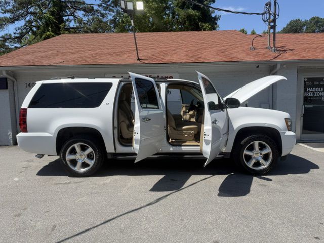 2012 Chevrolet Suburban Image 8