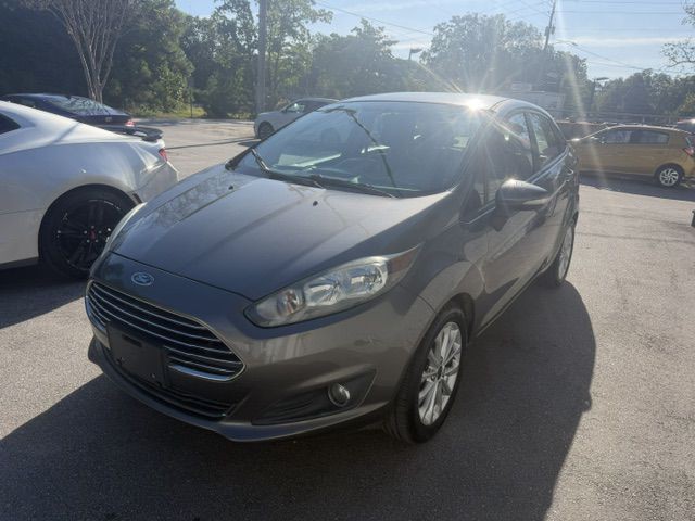 2014 Ford Fiesta Image 2