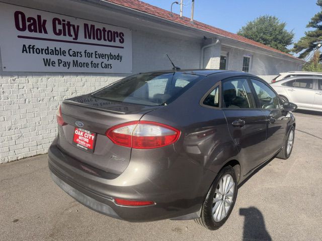 2014 Ford Fiesta Image 5