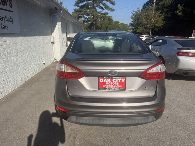 2014 Ford Fiesta Image 6