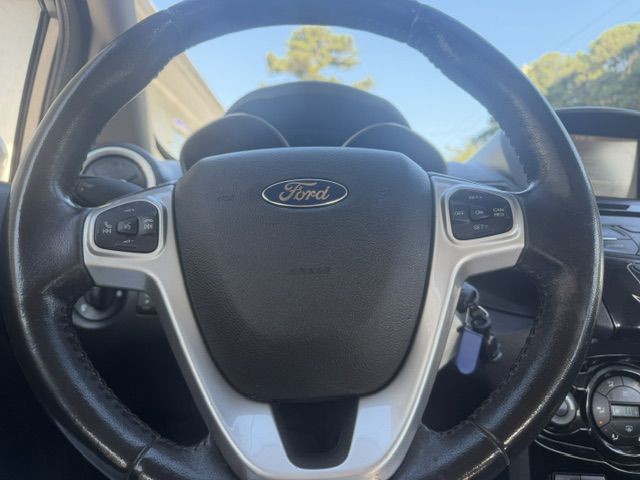2014 Ford Fiesta Image 16
