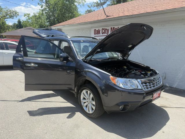 2012 Subaru Forester Image 9
