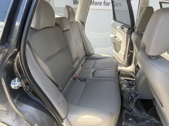 2012 Subaru Forester Image 12