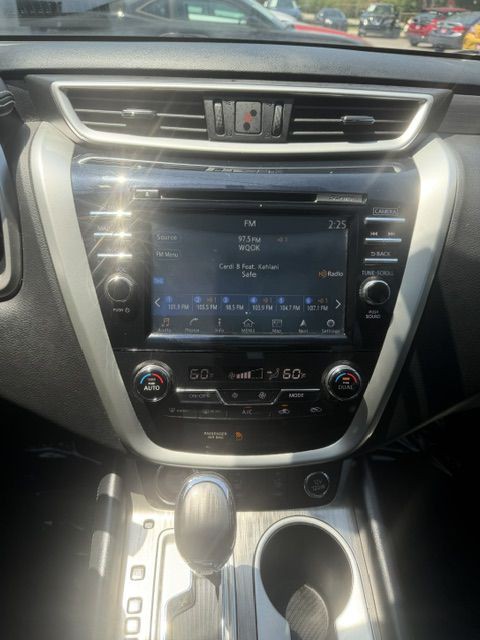 2017 Nissan Murano Image 16