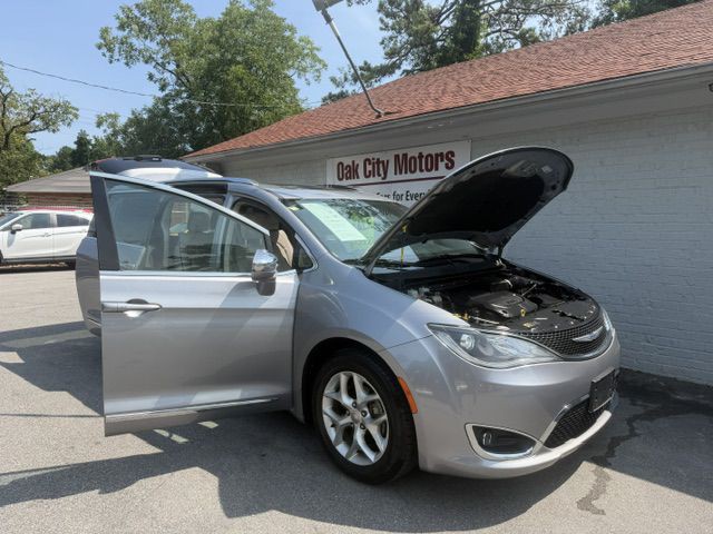 2020 Chrysler Pacifica Image 8