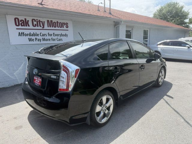 2013 Toyota Prius Image 5