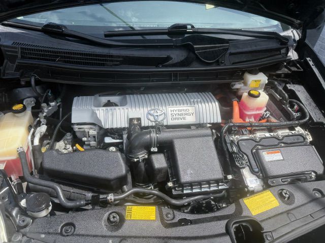 2013 Toyota Prius Image 9