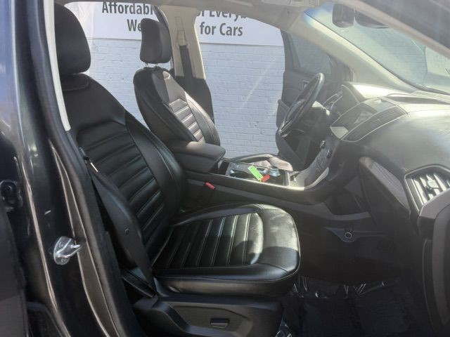 2020 Ford Edge Image 10