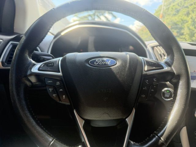 2020 Ford Edge Image 18