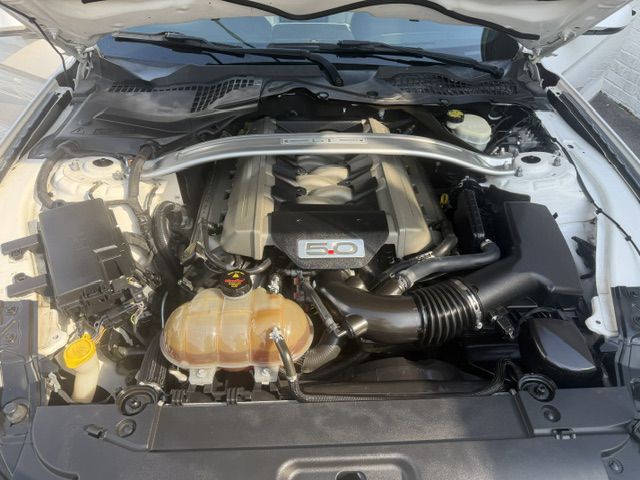 2017 Ford Mustang Image 9
